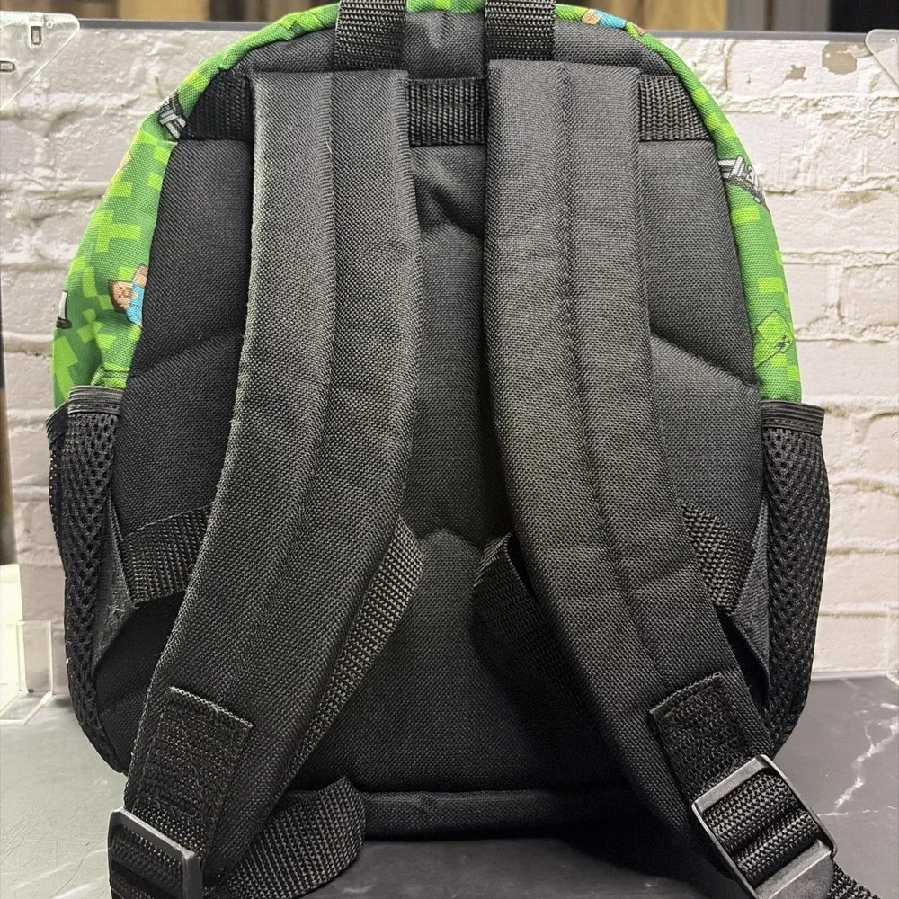 2025 Kid's Minecraft Creeper Green & Black Backpack 12x9x3 - VERY CLEAN